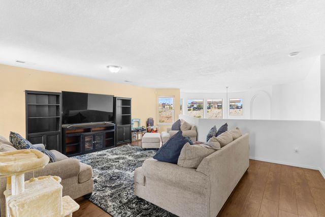 1290 La Fonda Street, Bernalillo, NM 87004