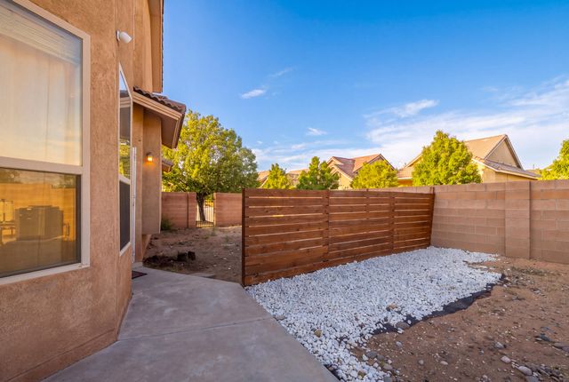 1290 La Fonda Street, Bernalillo, NM 87004