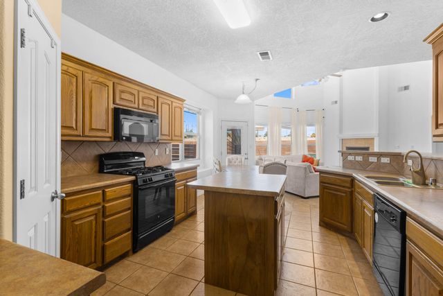 1290 La Fonda Street, Bernalillo, NM 87004
