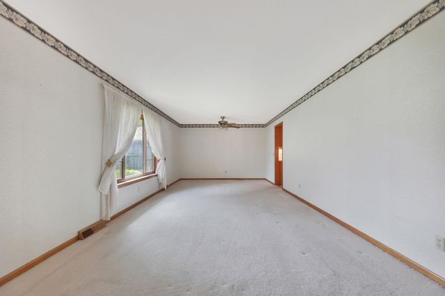 1955 S Cooper St, Wichita, KS 67207