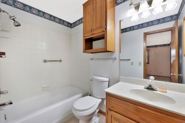 1955 S Cooper St, Wichita, KS 67207