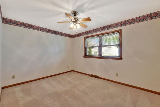 1955 S Cooper St, Wichita, KS 67207