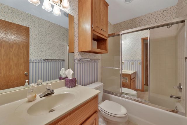 1955 S Cooper St, Wichita, KS 67207