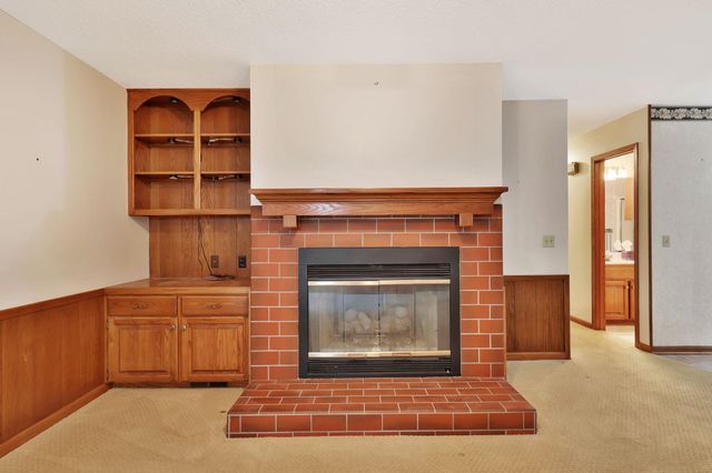 1955 S Cooper St, Wichita, KS 67207