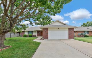 1955 S Cooper St, Wichita, KS 67207