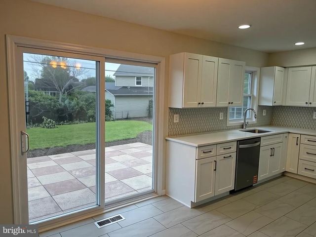 2803 BARBERRY LN, Bowie, MD 20715