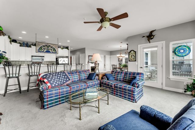 730 Emerald Pointe Drive 235, Hollister, MO 65672
