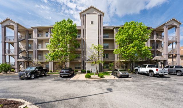 730 Emerald Pointe Drive 235, Hollister, MO 65672