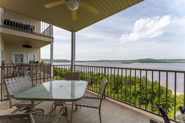 730 Emerald Pointe Drive 235, Hollister, MO 65672