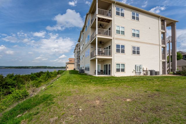 730 Emerald Pointe Drive 235, Hollister, MO 65672