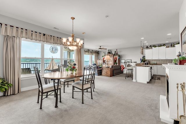 730 Emerald Pointe Drive 235, Hollister, MO 65672