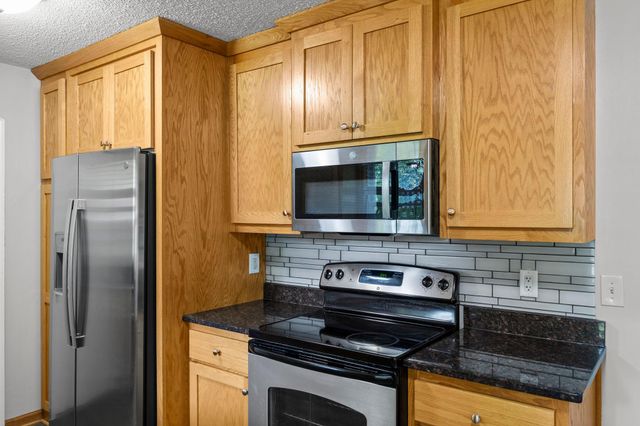 2910 114th Avenue NW, Coon Rapids, MN 55433