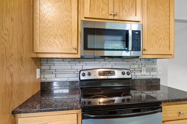 2910 114th Avenue NW, Coon Rapids, MN 55433