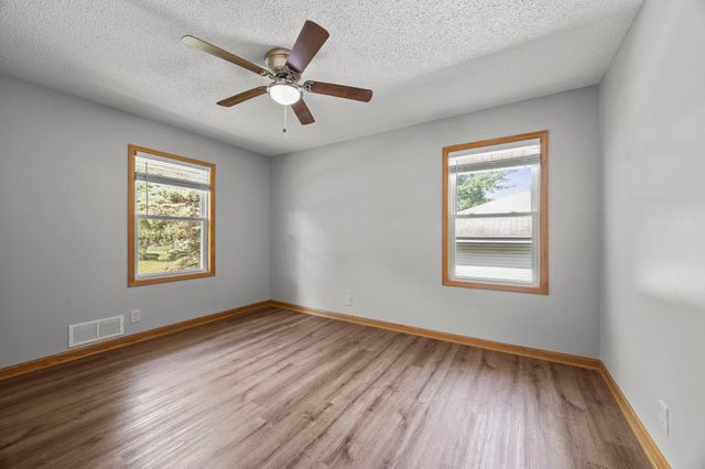 2910 114th Avenue NW, Coon Rapids, MN 55433