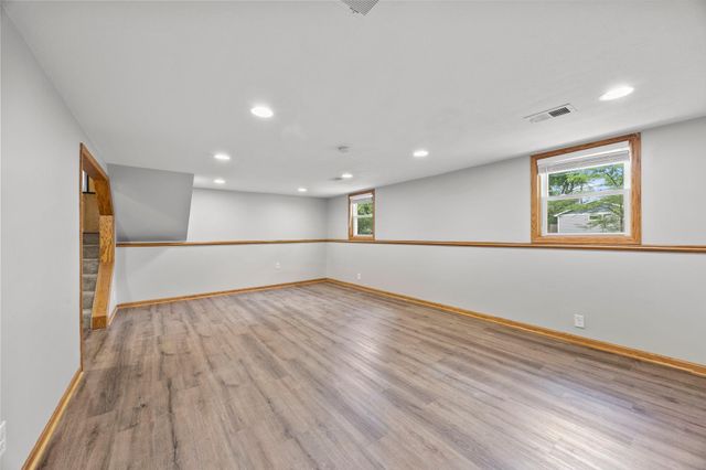 2910 114th Avenue NW, Coon Rapids, MN 55433