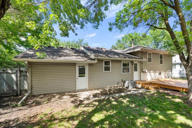 2910 114th Avenue NW, Coon Rapids, MN 55433