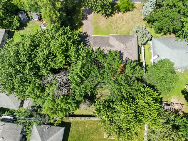 2910 114th Avenue NW, Coon Rapids, MN 55433