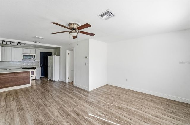1615 NE 9TH STREET, Ocala, FL 34470