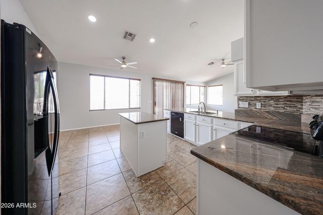 11518 W PALM BROOK Drive, Avondale, AZ 85392