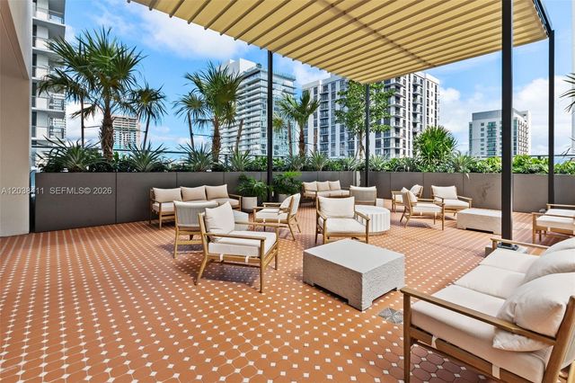 11 NE 6th St 2406, Miami, FL 33132