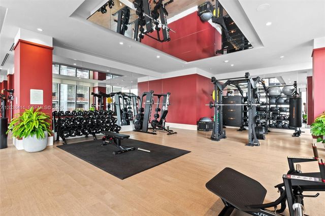 11 NE 6th St 2406, Miami, FL 33132