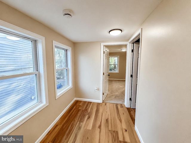 82 CENTRAL AVE, Morrisville, PA 19067
