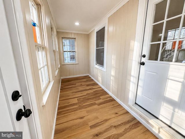 82 CENTRAL AVE, Morrisville, PA 19067