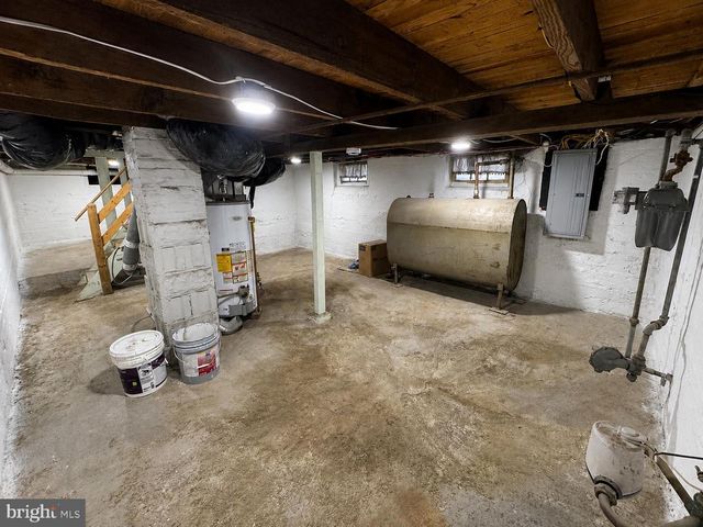 82 CENTRAL AVE, Morrisville, PA 19067