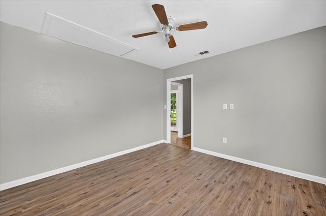 263 Merribrook Trail, Duncanville, TX 75116