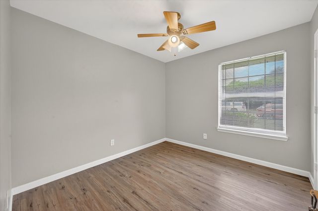 263 Merribrook Trail, Duncanville, TX 75116