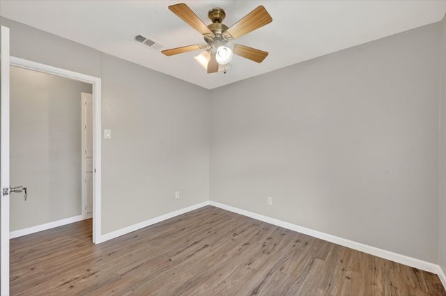 263 Merribrook Trail, Duncanville, TX 75116