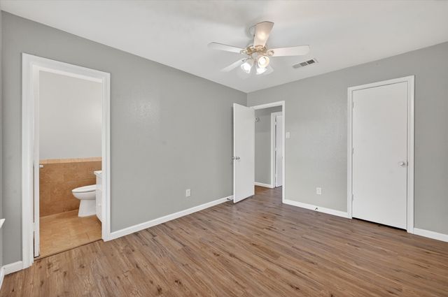 263 Merribrook Trail, Duncanville, TX 75116