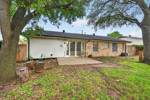 263 Merribrook Trail, Duncanville, TX 75116