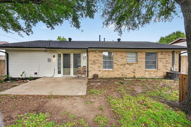 263 Merribrook Trail, Duncanville, TX 75116