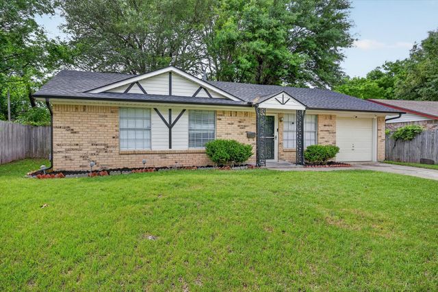 263 Merribrook Trail, Duncanville, TX 75116