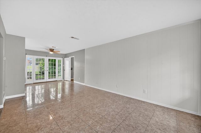 263 Merribrook Trail, Duncanville, TX 75116