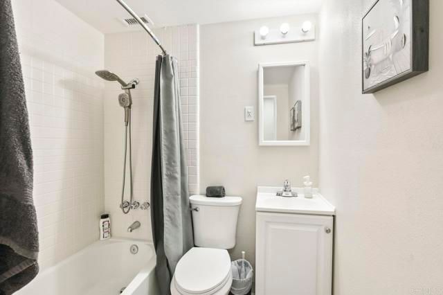 9452 Larrabee Avenue, San Diego, CA 92123