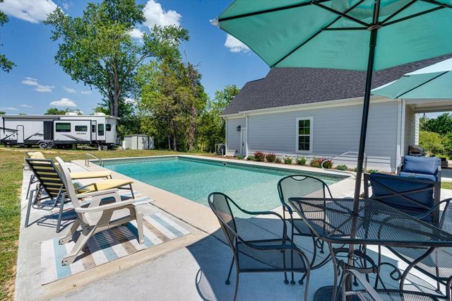 200 Waters Drive, Ringgold, GA 30736
