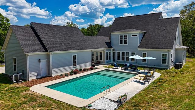 200 Waters Drive, Ringgold, GA 30736