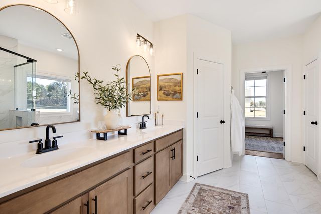 15 HUGHETTA ST, Oakland, TN 38060