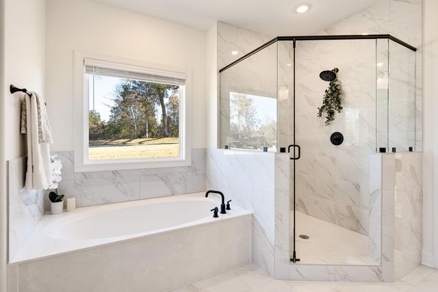 15 HUGHETTA ST, Oakland, TN 38060