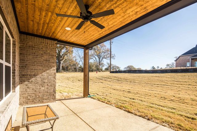 15 HUGHETTA ST, Oakland, TN 38060