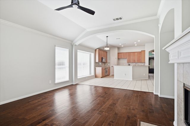 617 Catalpa Road, Fort Worth, TX 76131