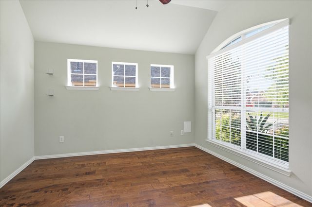 617 Catalpa Road, Fort Worth, TX 76131