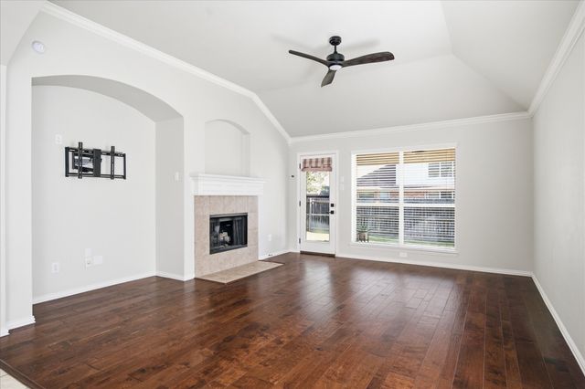 617 Catalpa Road, Fort Worth, TX 76131