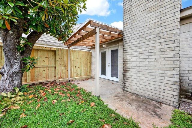 11103 Bellerive Drive, Houston, TX 77072