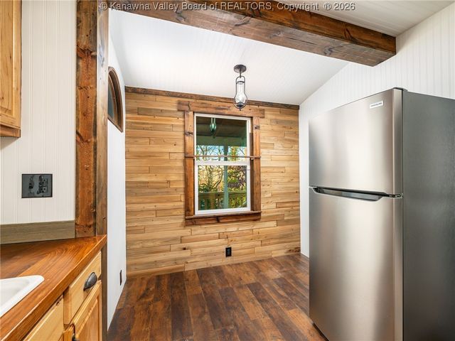 600 Churchill Drive, Charleston, WV 25314