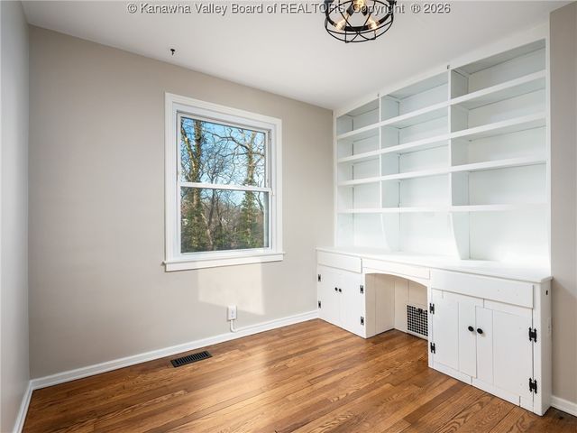 600 Churchill Drive, Charleston, WV 25314