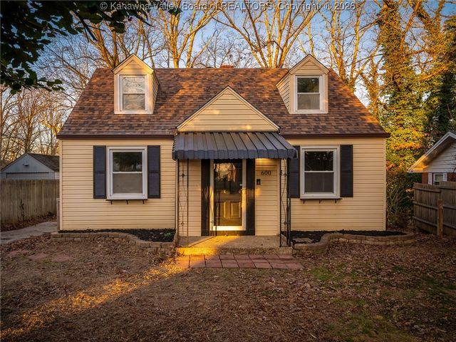 600 Churchill Drive, Charleston, WV 25314