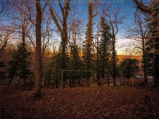 600 Churchill Drive, Charleston, WV 25314